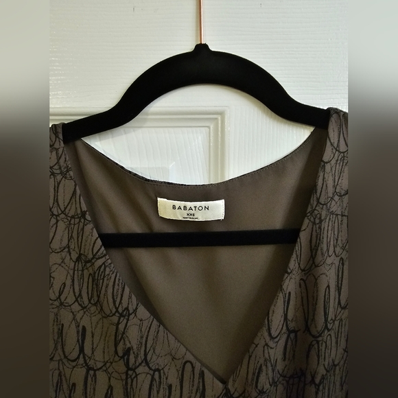 Babaton XXS Randy Blouse - Picture 2 of 2